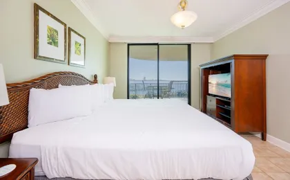 Phoenix On The Bay 1405 3 Bedroom Condo
