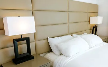 Surfer Beach Hotel