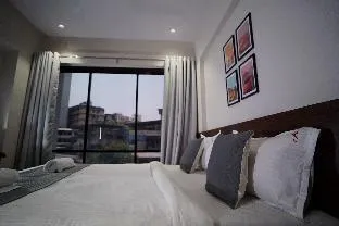 Sunbright Room Residency Hotel