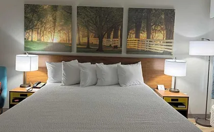 Days Inn by Wyndham Clanton AL