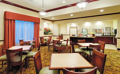 Country Inn & Suites by Radisson, College Station, TX