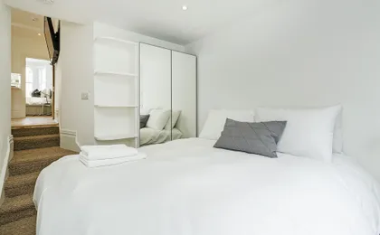 First Floor Flat - Mimosa Street
