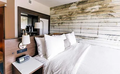 DoubleTree by Hilton Charleston Riverview