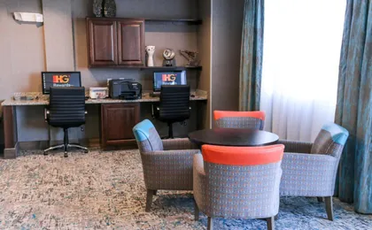 Holiday Inn Hotel & Suites Denver Tech Center-Centennial