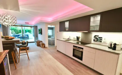 Luxury Apartment in la Isla, Puerto Banus