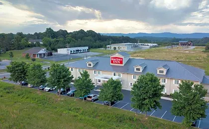 HomeTown Inn-Ringgold