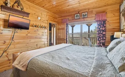 Knotty But Nice 4 Bedroom Home