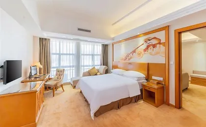 Vienna International Hotel Shenzhen Shiyan Shangwu Subway Station Branch