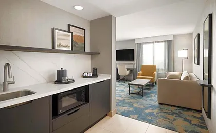Hampton Inn & Suites Oakland Airport-Alameda
