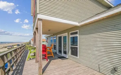 Sea Loft by Ryson Vacation Rentals