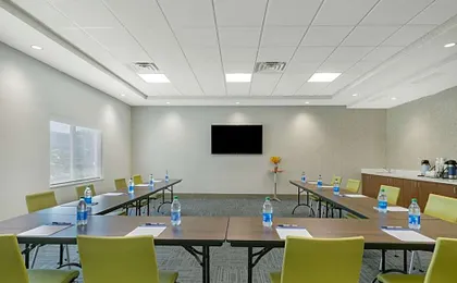 Holiday Inn Express And Suites Ruskin By IHG