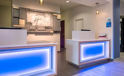 Holiday Inn Express Hotel & Suites Burlington By IHG