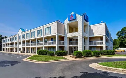 Motel 6-Raleigh, NC - North
