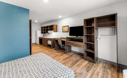 WoodSpring Suites Kansas City Airport