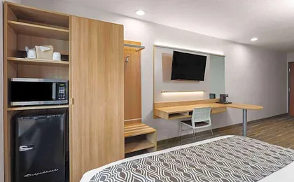 Microtel Inn & Suites By Wyndham Zephyrhills