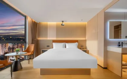 Boxing Hotel (Jiujie Branch, Guanyinqiao Pedestrian Street, Chongqing)