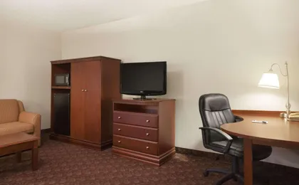 Baymont by Wyndham Sioux Falls Near West 41st Street