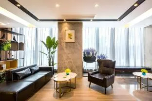 Home Inn Style Golden Hengdu East Railway Station Huaishudian Metro Station