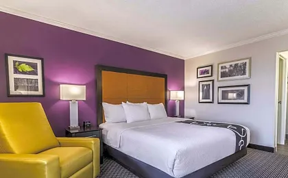 La Quinta Inn & Suites by Wyndham Univ Area Chapel Hill
