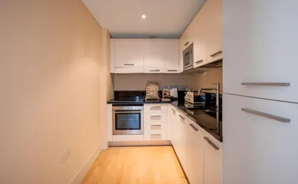 Impeccable 1-Bed Apartment in London City