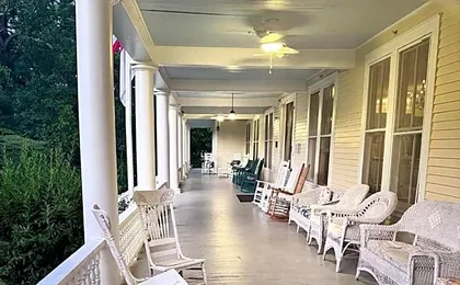 The Balsam Mountain Inn