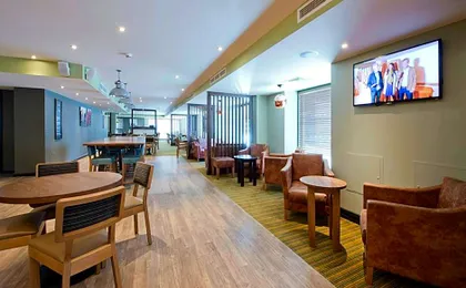 Premier Inn Edinburgh Cc York Place/St James Quarter