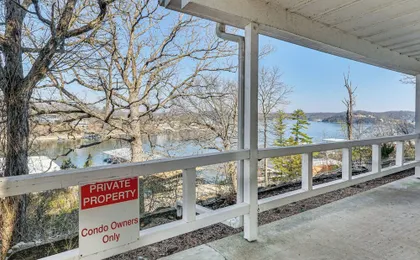 Cozy Lake Ozark Villa w/ Main Channel Views!