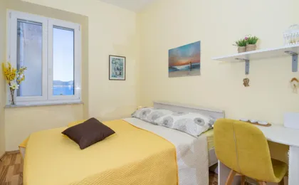 Vera Apartments with Sea View And Old Town View