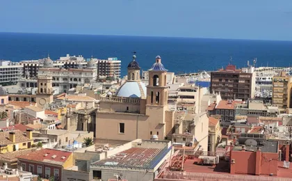 Terraza Panoramica Vistas Mar Y Castillo