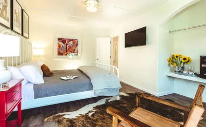 Stables Inn