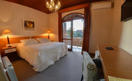 Hotel Canto Belo