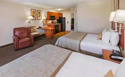 Mainstay Suites Omaha Old Mill