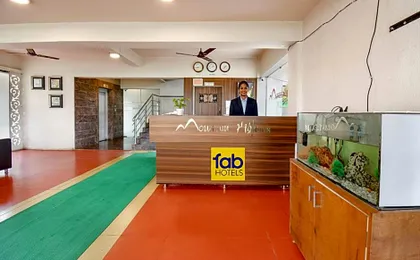 FabHotel Mountain High Inn - Nr. Lifeline Hospital