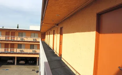 Garvey Inn