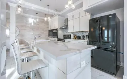 Stunning Penthouse in the Heart of the City