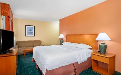Hampton Inn & Suites Sacramento-Elk Grove Laguna I-5