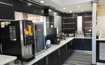 Executive Inn And Suites