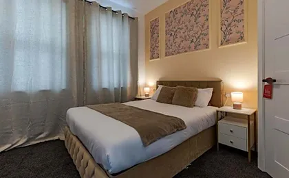 STAY HUB City Centre -Self Check-in Hotel