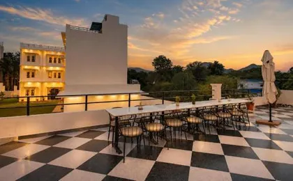 Serenity Hill Resort Near Fateh Sagar Lake Udaipur