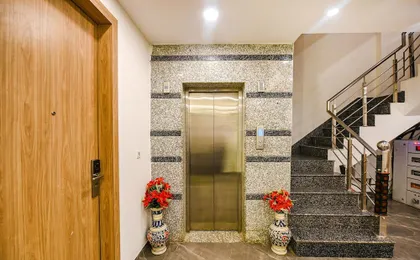 Fabhotel Royal Residency I
