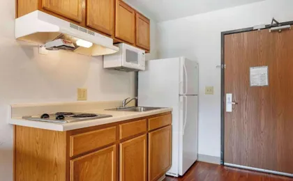 Studio 6 Extended Stay Cincinnati Sharonville OH