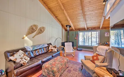 Unique Thornton Townhome: Swim, Ski, & Hike!