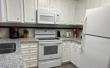Tilghman Beach 312 3 Bedroom Condo by RedAwning