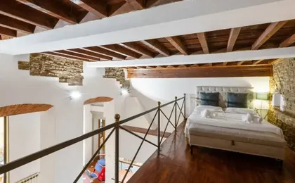 Palazzo Pitti Apartment with Terrace