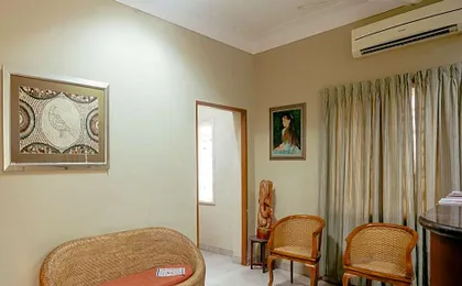 Hanu Reddy Residences Wallace Garden