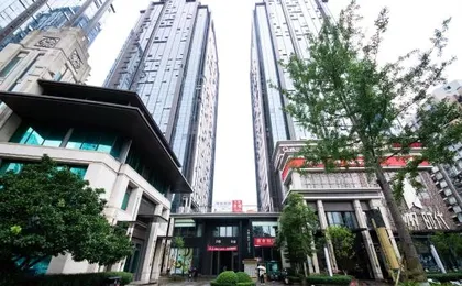 Lanbowan Hotel (Chongqing North Railway Station)