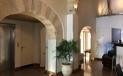 Ucciardhome Hotel