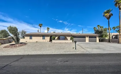 Modern Lake Havasu Retreat: Lake & Mountain Views!