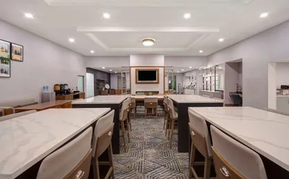 Homewood Suites Lexington-Hamburg