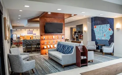 Holiday Inn Express & Suites - Mason City by IHG